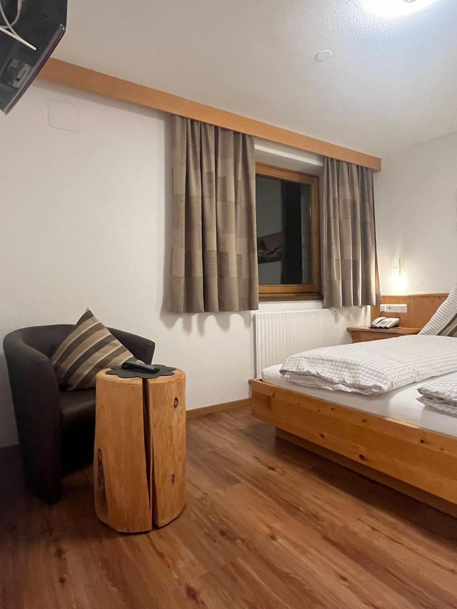 Hotel Casada Galtur Bagian luar foto